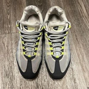 Airmax “97” (COOL GREY) neon green